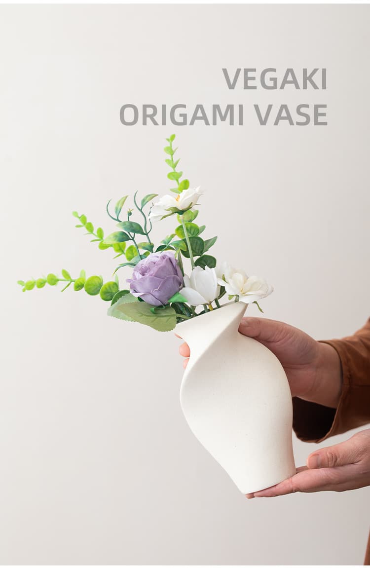 Folded Stoneware Ceramic Vase Set detail 6