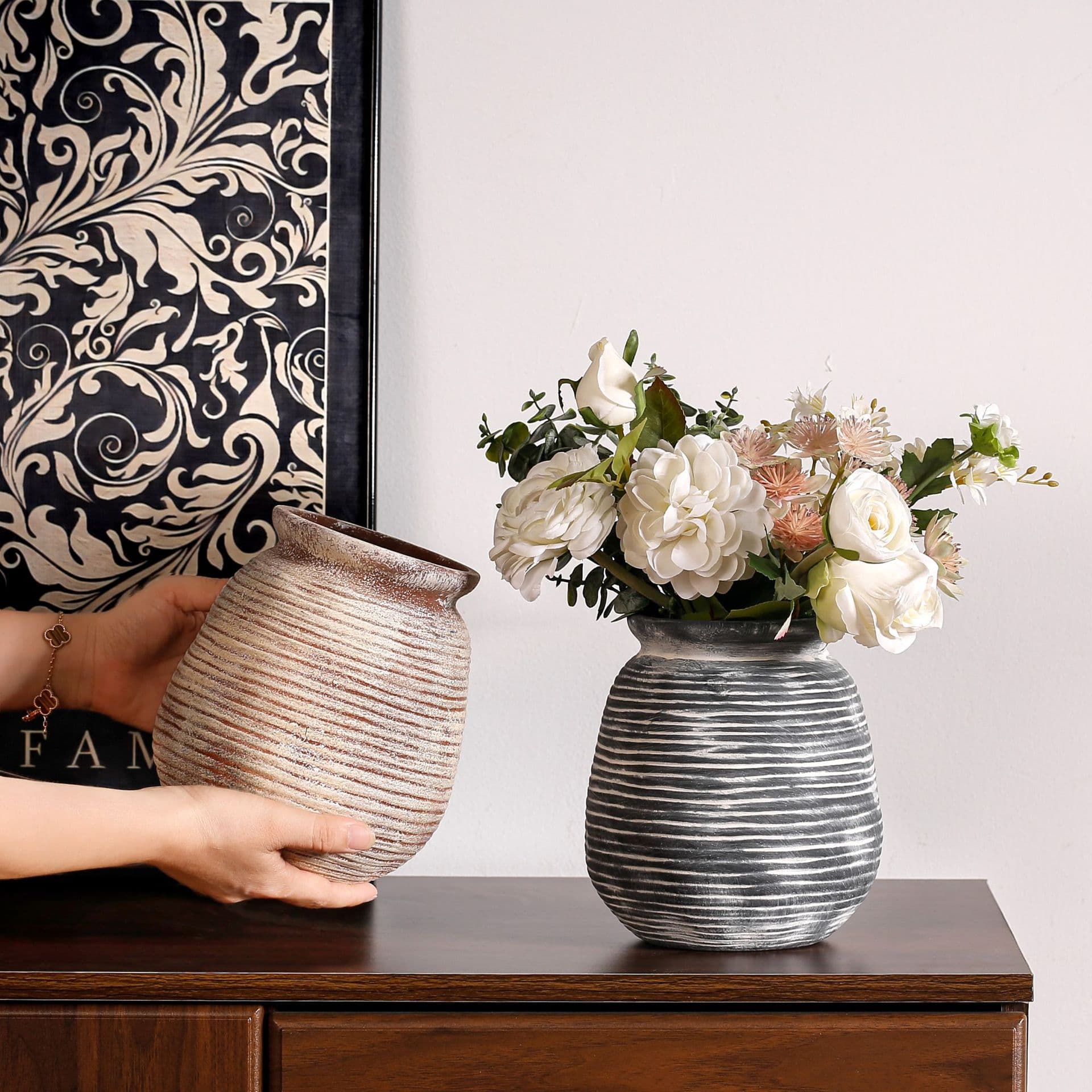 Horizontal Ribbed Ceramic Vase Set