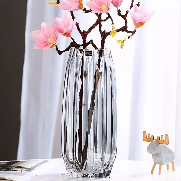 Nordic Clear Glass Vase detail 9