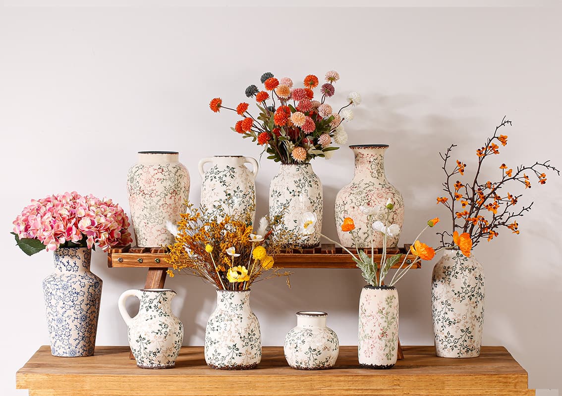 Retro Handmade Ceramic Vase Set detail 6