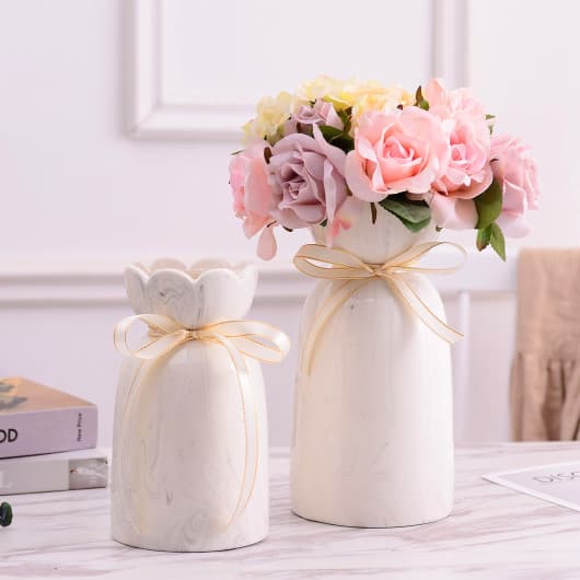 Ribbon Bow Ceramic Flower Vase detail 2