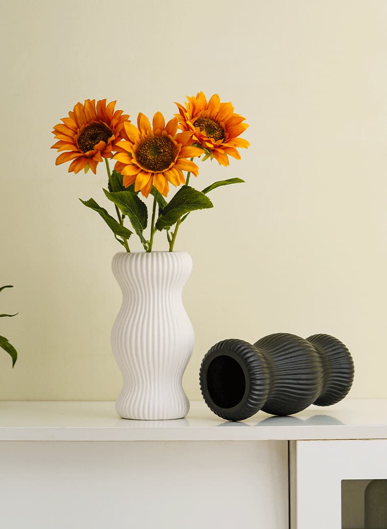 Cream small waist ceramic vase with sunflowers