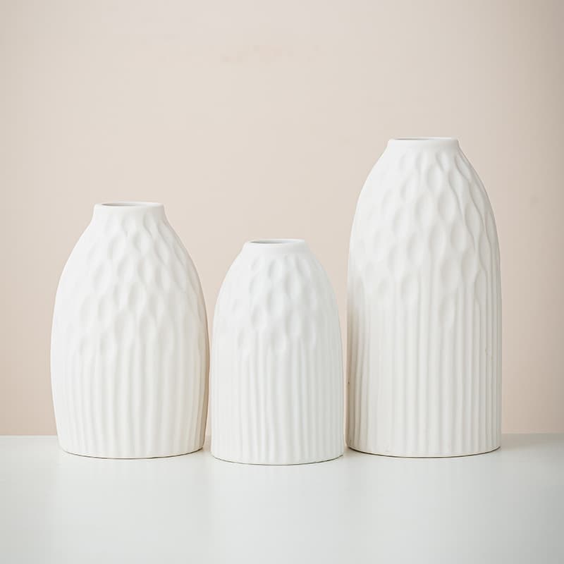 White Ribbed Ceramic Vase Set detail 6