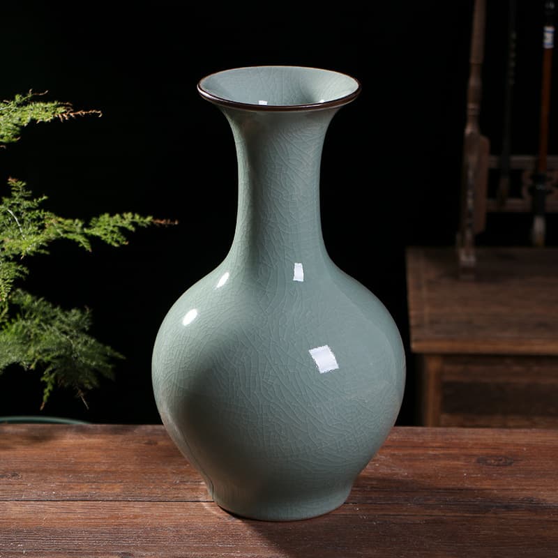 Celadon Crackle Glaze Porcelain Vase detail 8